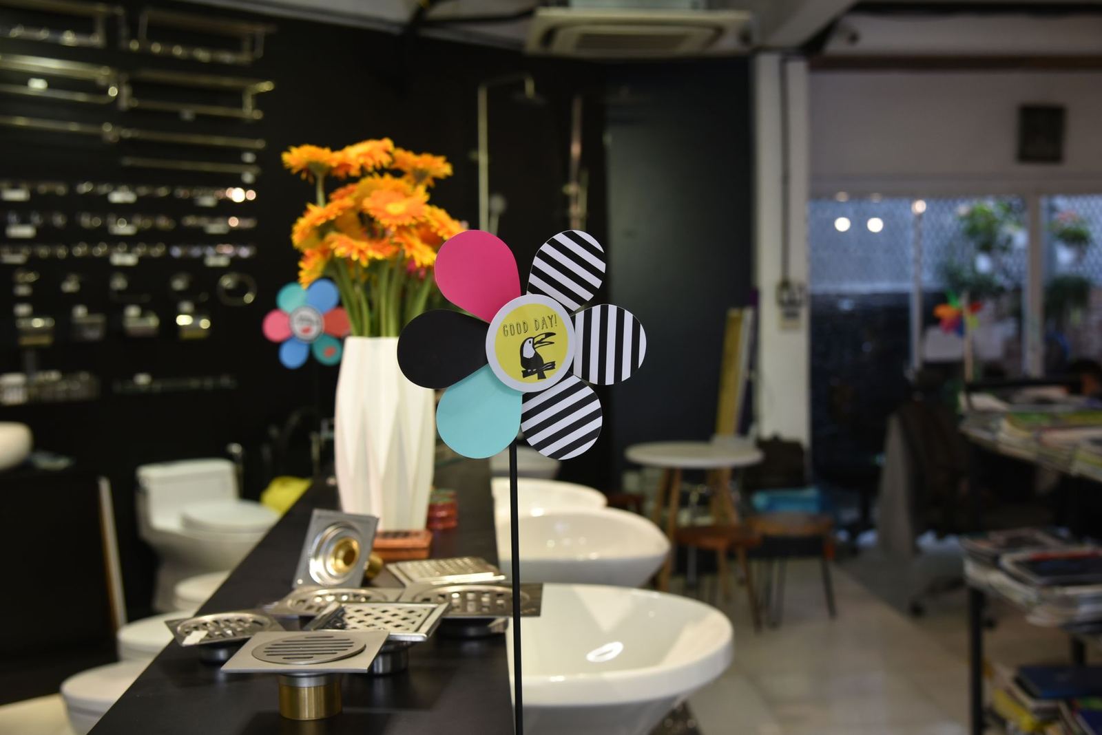 İzmir Bornova Showroom